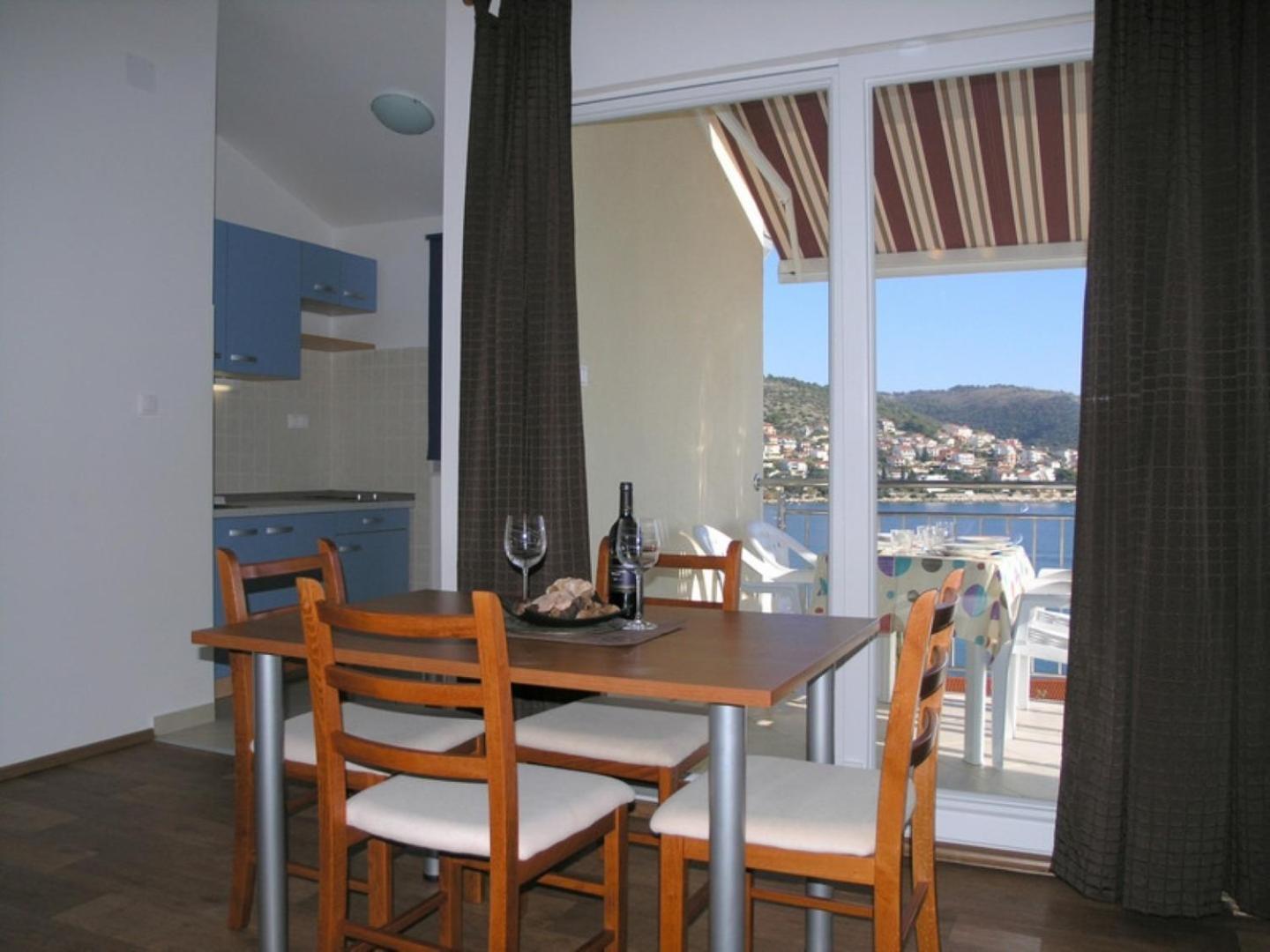 Apartments Aurelius - Relaxing With Gorgeous View Trogir Exterior foto